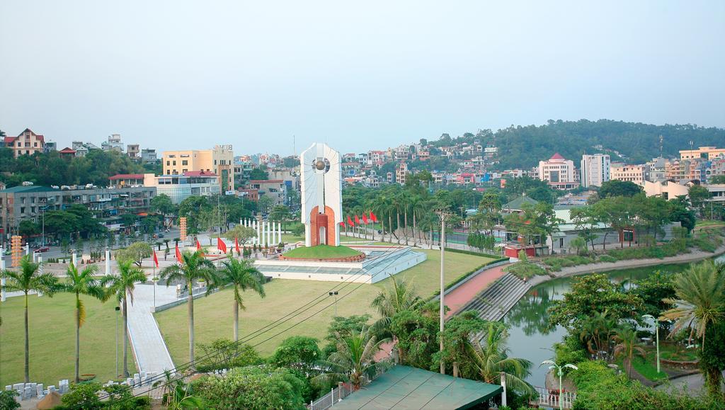 Ha Long Park Hotel Bagian luar foto